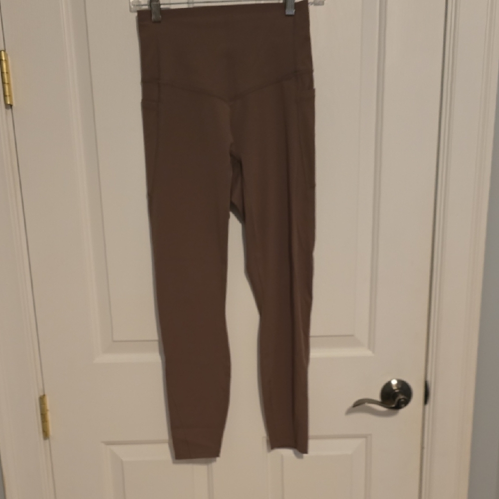 Brown High-Waisted Leggings